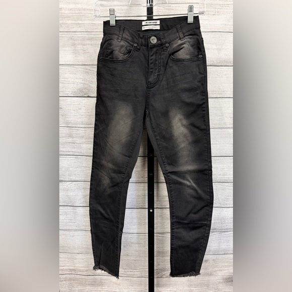 One X Teaspoon Fantasy Skalleywag Jeana - Picture 2 of 5